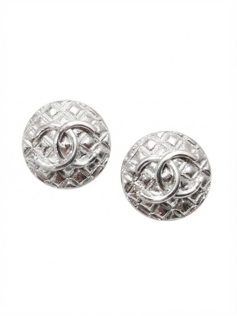 Silver Interlinked Circle Button Stud Earrings